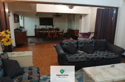 Apartment - 3 Bedrooms - 2 Bathrooms for sale in Al Maqdes Al Kabary St. - Al Hadiqah Al Dawliyah - 7th District - Nasr City - Cairo Apartment - 3 Bedrooms - 2 Bathrooms for sale in Al Maqdes Al Kabary St. - Al Hadiqah Al Dawliyah - 7th District - Nasr City - Cairo