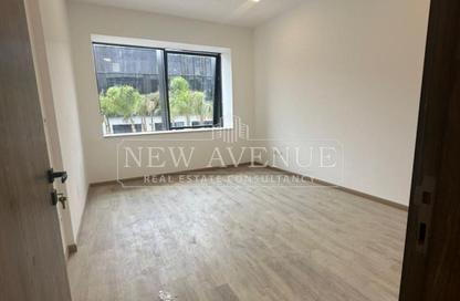 Office Space - Studio - 1 Bathroom for rent in Lake View Residence - 5th Settlement Compounds - The 5th Settlement - New Cairo City - Cairo
