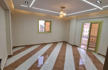 شقة - 3 - 2 للبيع في البوابة الاولي - خوفو - حدائق الاهرام - الجيزة
