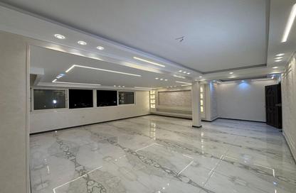 Apartment - 3 Bedrooms - 2 Bathrooms for sale in Street 262 - New Maadi - Hay El Maadi - Cairo