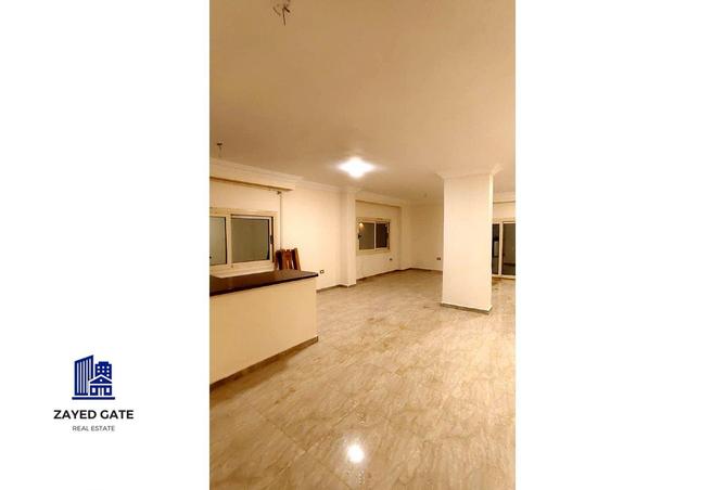 102621388 - Property Image 2