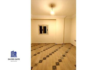 Apartment - 2 Bedrooms - 1 Bathroom for rent in Al Khamayel city - Sheikh Zayed Compounds - Sheikh Zayed City - Giza