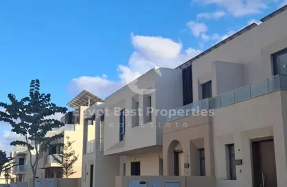 Townhouse - 3 Bedrooms - 3 Bathrooms for sale in Vye Sodic - New Zayed City - Sheikh Zayed City - Giza