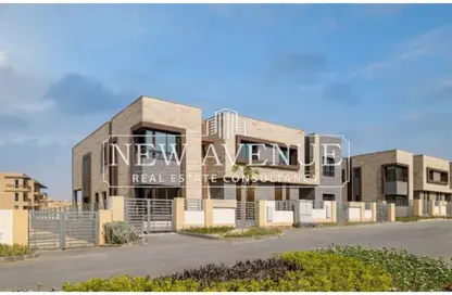 Apartment - 2 Bedrooms - 2 Bathrooms for sale in Taj City - 5th Settlement Compounds - The 5th Settlement - New Cairo City - Cairo