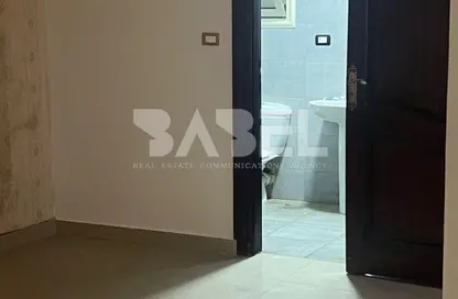 شقة - 3 غرف نوم - 2 حمامات للبيع في سموحة - حي شرق - الاسكندرية