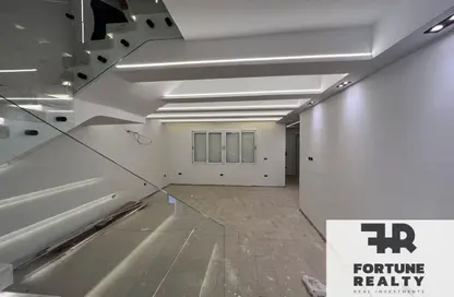 فيلا - 3 غرف نوم - 5 حمامات للايجار في ميفيدا - كمبوندات التجمع الخامس - التجمع الخامس - مدينة القاهرة الجديدة - القاهرة