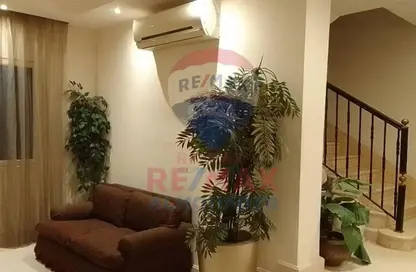 منزل مزدوج - 3 غرف نوم - 4 حمامات للبيع في جرينز - الحي السادس - الشيخ زايد - الجيزة