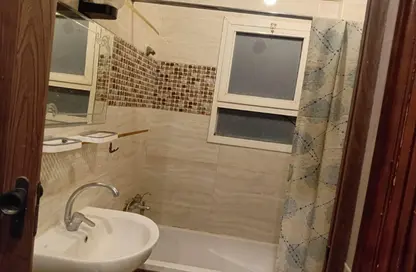 Co-Working Space - 3 Bedrooms - 1 Bathroom for rent in 3rd District - Sheikh Zayed City - Giza