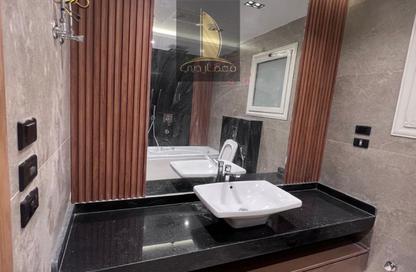 Apartment - 3 - 3 for rent in One Golden Square Mall - The 5th Settlement - New Cairo City - Cairo