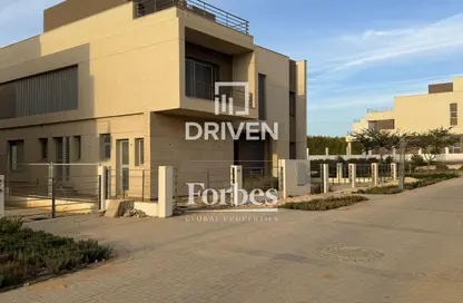 فيلا - 6 غرف نوم - 5 حمامات للبيع في ماونتن فيو 1.1 - كمبوندات التجمع الخامس - التجمع الخامس - مدينة القاهرة الجديدة - القاهرة