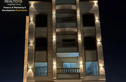 بناية كاملة - 3 غرف نوم - 2 حمامات للبيع في طريق الواحات - مدينة 6 أكتوبر - الجيزة