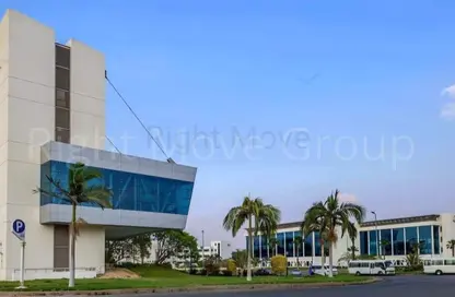 Full Floor - Studio - 7+ Bathrooms for sale in Smart Village - Cairo Alexandria Desert Road - 6 October City - Giza