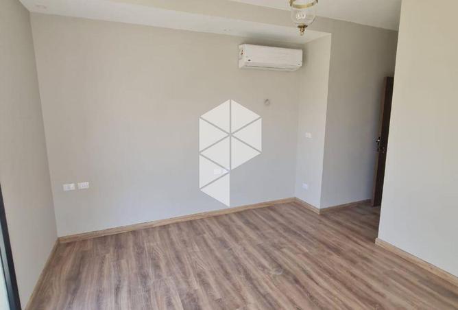 101788913 - Property Image 3