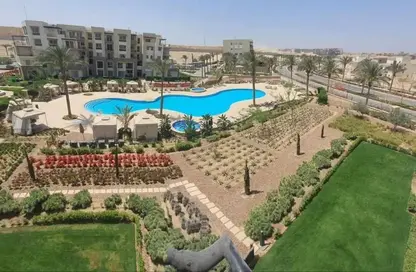 Apartment - 2 Bedrooms - 2 Bathrooms for sale in The Fourteen Golf Residences - Uptown Cairo - Mokattam - Cairo