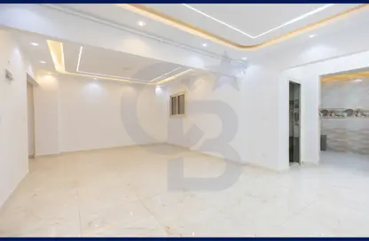 شقة - 2 غرف نوم - 1 حمام للبيع في شارع إسكندر إبراهيم - ميامي - حي اول المنتزة - الاسكندرية
