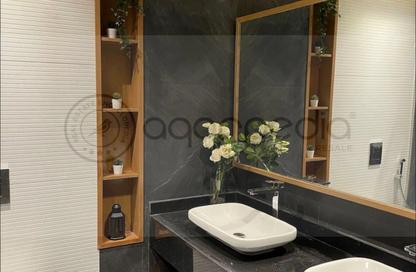 Penthouse - 2 Bedrooms - 1 Bathroom for rent in Midtown - South Investors Area - New Cairo City - Cairo