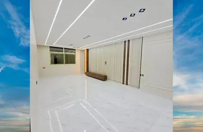 شقة - 3 غرف نوم - 2 حمامات للبيع في البوابة الاولي - خوفو - حدائق الاهرام - الجيزة