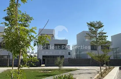 فيلا - 5 غرف نوم - 5 حمامات للبيع في كمبوند البروج - كمبوندات الشروق - مدينة الشروق - القاهرة