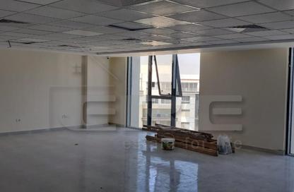Office Space - Studio - 1 for rent in Hyde Park Business District Mall - South Teseen St. - The 5th Settlement - New Cairo City - Cairo