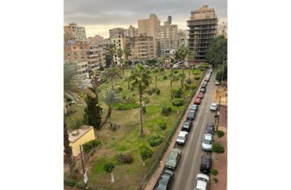 شقة - 2 غرف نوم - 1 حمام للبيع في شارع نبيل الوقاد - ارض الجولف - مصر الجديدة - القاهرة