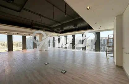 Office Space - 5 Bedrooms - 2 Bathrooms for sale in Eastown - 5th Settlement Compounds - The 5th Settlement - New Cairo City - Cairo