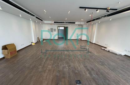 Office Space - Studio - 1 Bathroom for rent in Central Avenue - 2nd District - Sheikh Zayed City - Giza