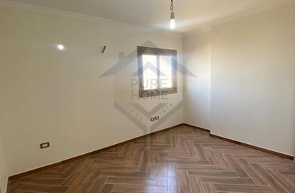 Apartment - 3 Bedrooms - 2 Bathrooms for rent in New Smouha - Smouha - Hay Sharq - Alexandria