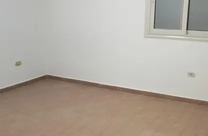 Apartment - 3 Bedrooms - 2 Bathrooms for rent in Mahmoud Khairy St. - 1st Zone - Nasr City - Cairo