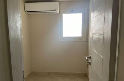 Apartment - 3 Bedrooms - 3 Bathrooms for sale in New Giza - Cairo Alexandria Desert Road - 6 October City - Giza
