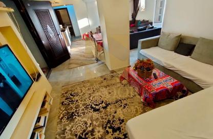 Apartment - 2 Bedrooms - 2 Bathrooms for rent in Street 10 - 1st District - Sheikh Zayed City - Giza
