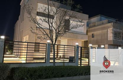 Villa - 4 Bedrooms - 4 Bathrooms for sale in Hyde Park Central - The 6th Settlement - New Cairo City - Cairo
