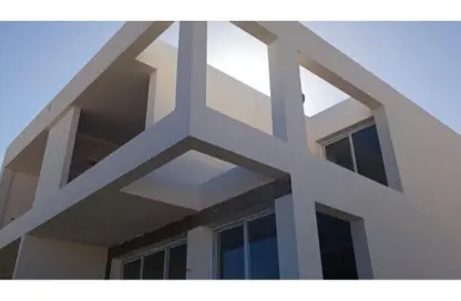 شاليه - 3 غرف نوم - 4 حمامات للبيع في ازها الساحل الشمالي - راس الحكمة - الساحل الشمالي