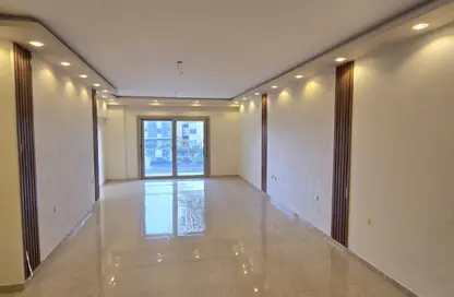 Apartment - 3 Bedrooms - 2 Bathrooms for rent in Galleria Moon Valley - South Investors Area - New Cairo City - Cairo
