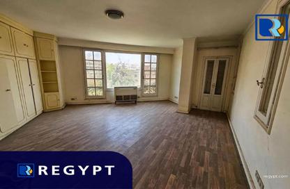 Apartment - 3 Bedrooms - 3 Bathrooms for sale in Sarayat Al Maadi - Hay El Maadi - Cairo