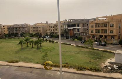 شقة - 3 غرف نوم - 3 حمامات للايجار في الحي الثامن - الشيخ زايد - الجيزة شقة - 3 غرف نوم - 3 حمامات للايجار في الحي الثامن - الشيخ زايد - الجيزة