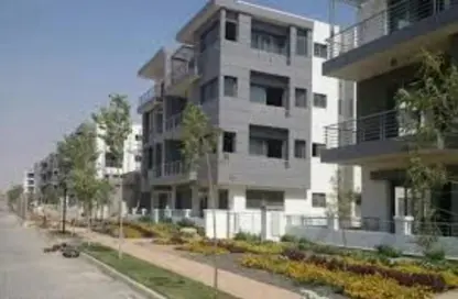 Apartment - 2 Bedrooms - 2 Bathrooms for sale in Taj City - 5th Settlement Compounds - The 5th Settlement - New Cairo City - Cairo