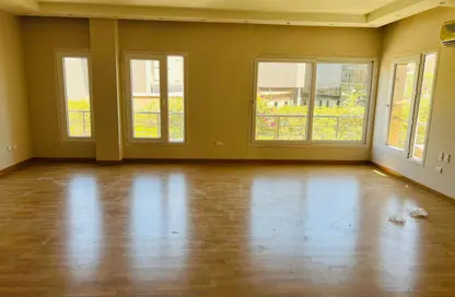 شقة - 3 غرف نوم - 2 حمامات للايجار في كارما ريزيدنس - الحي السادس عشر - الشيخ زايد - الجيزة