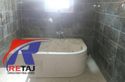 Apartment - 4 Bedrooms - 3 Bathrooms for rent in Ganoob El Acadimia - New Cairo City - Cairo