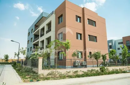 Apartment - 2 Bedrooms - 2 Bathrooms for sale in District 5 - 5th Settlement Compounds - The 5th Settlement - New Cairo City - Cairo