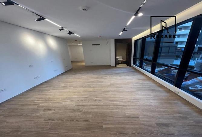 8600003 - Property Image 2