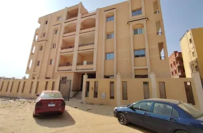 شقة - 3 غرف نوم - 2 حمامات للبيع في مجاورة 81 - مدينة العاشر من رمضان - الشرقية