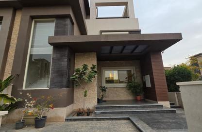 فيلا - 4 - 4 للايجار في نيو جيزة - طريق مصر اسكندرية الصحراوي - مدينة 6 أكتوبر - الجيزة