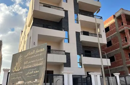 شقة - 3 غرف نوم - 2 حمامات للبيع في شارع النوادي - حدائق اكتوبر - مدينة 6 أكتوبر - الجيزة