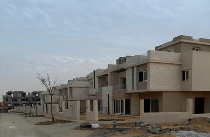 Townhouse - 3 Bedrooms - 5 Bathrooms for sale in Tawny Hyde Park - 6 October Compounds - 6 October City - Giza Townhouse - 3 Bedrooms - 5 Bathrooms for sale in Tawny Hyde Park - 6 October Compounds - 6 October City - Giza