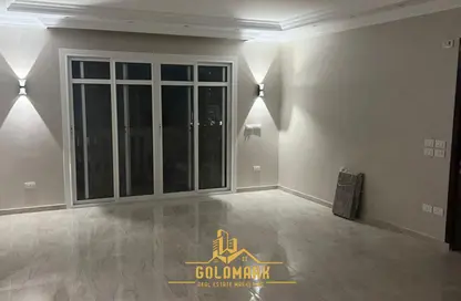 Apartment - 2 Bedrooms - 2 Bathrooms for rent in Garden Residence - Hyde Park - New Cairo City - Cairo