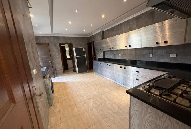 58242974 - Property Image 3