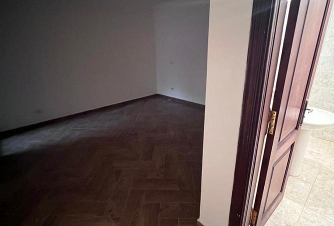 108519280 - Property Image 3