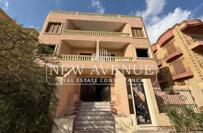 Apartment - 3 Bedrooms - 3 Bathrooms for sale in Al Amn Al Aam Compound - The 1st Settlement - New Cairo City - Cairo