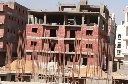 Apartment - 4 Bedrooms - 3 Bathrooms for sale in Bait Alwatan - The 5th Settlement - New Cairo City - Cairo