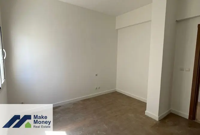 101206428 - Property Image 3